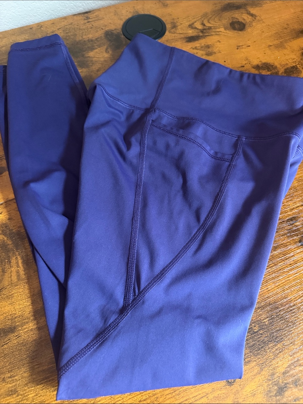 Old Navy Pocketed Deep Purple High-Waist Performance Leggings XS
